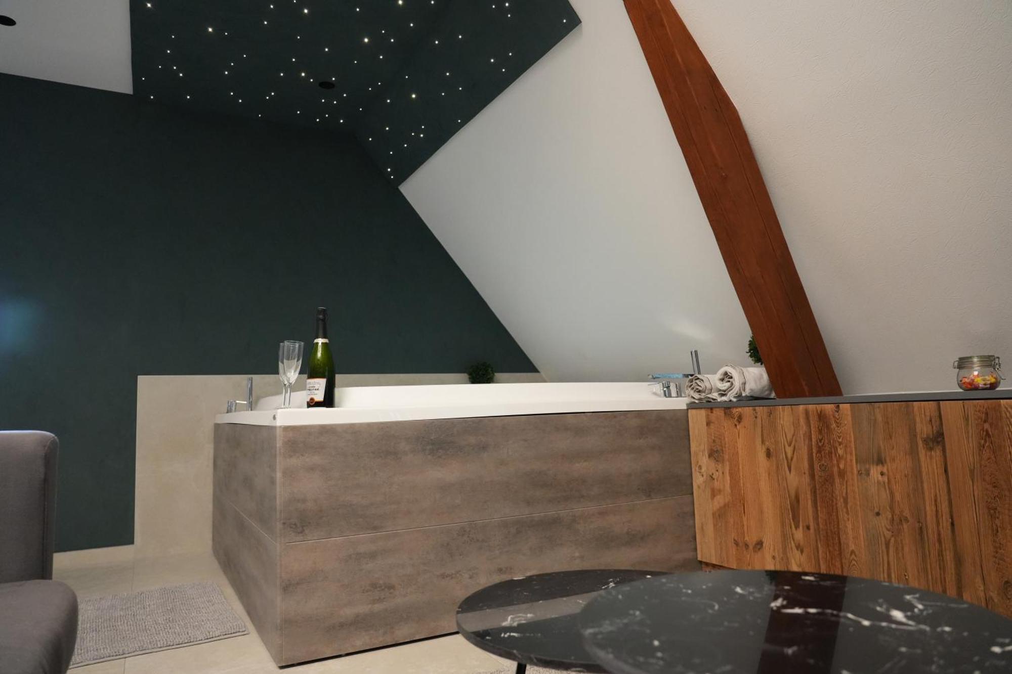 Gite Spa L'Atelier Emile - Spa Privatif - 5 Min Colmar Sainte-Croix-en-Plaine Eksteriør bilde