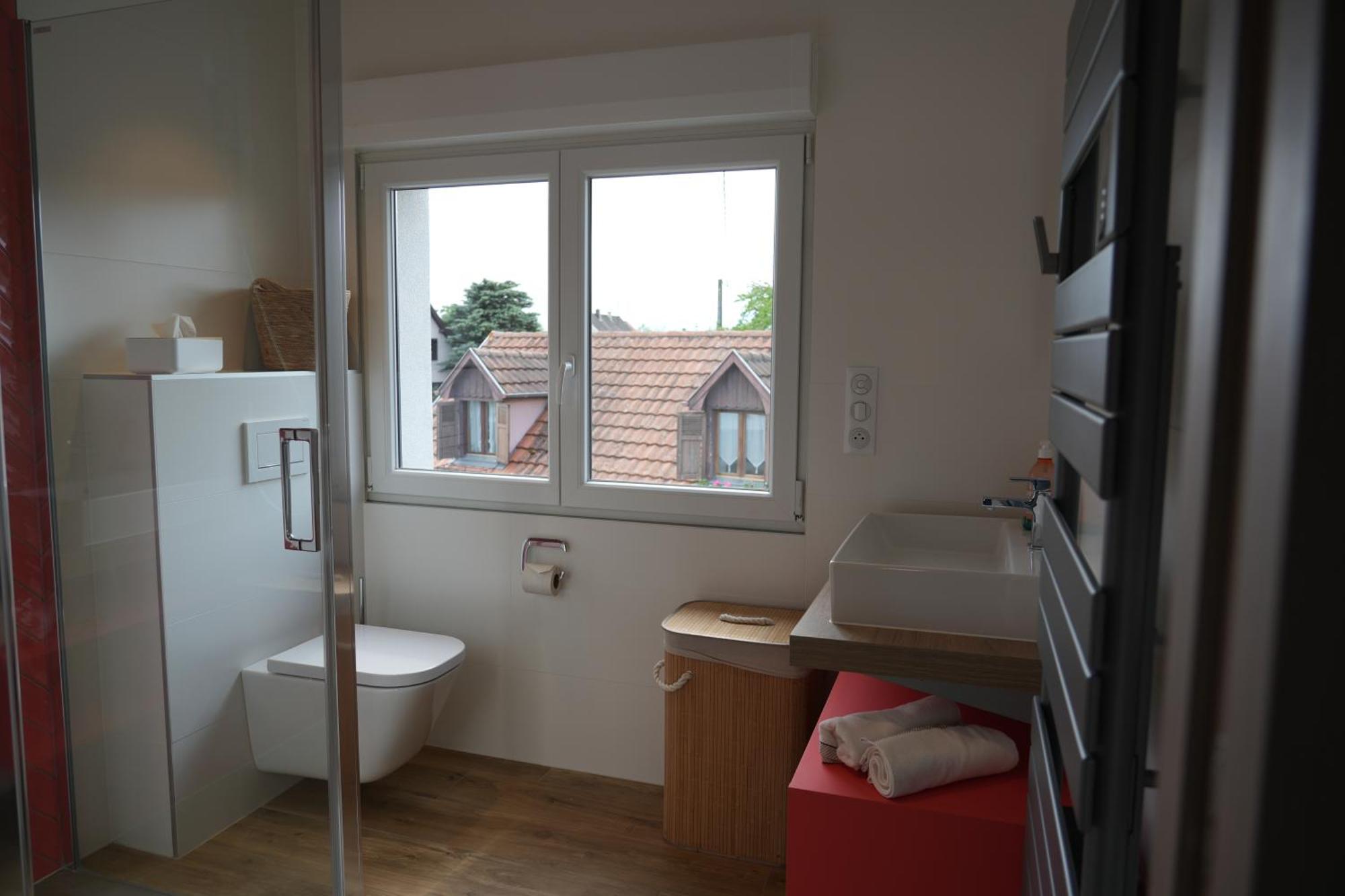 Gite Spa L'Atelier Emile - Spa Privatif - 5 Min Colmar Sainte-Croix-en-Plaine Rom bilde